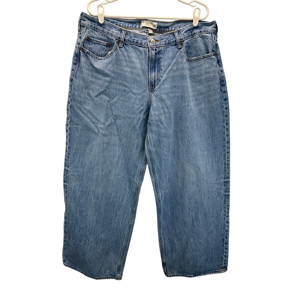 Abercrombie & Fitch Low Rise Ultra Loose Jeans Curve Love 33